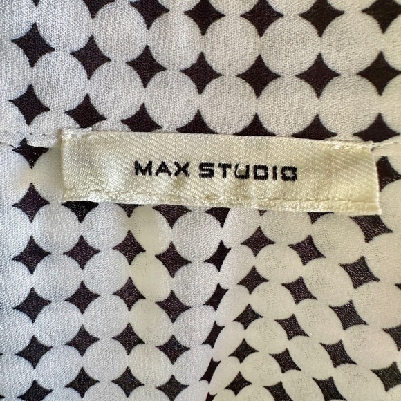 MAX STUDIO, WOMENS CHIC, BUTTON DOWN TOP IN BLACK & WHITE. NO SIZE - Picture 7 of 8